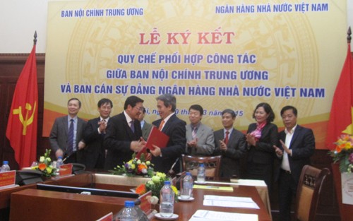 Вьетнам повышает эффективность борьбы с коррупцией в банковской деятельности - ảnh 1
